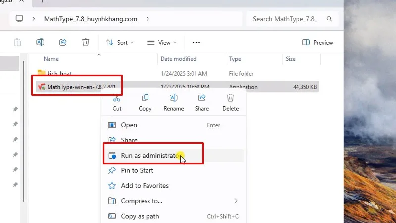 Khởi chạy file bằng quyền Admin